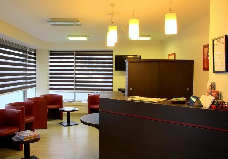 Moka Hotel Lorient Esterno foto