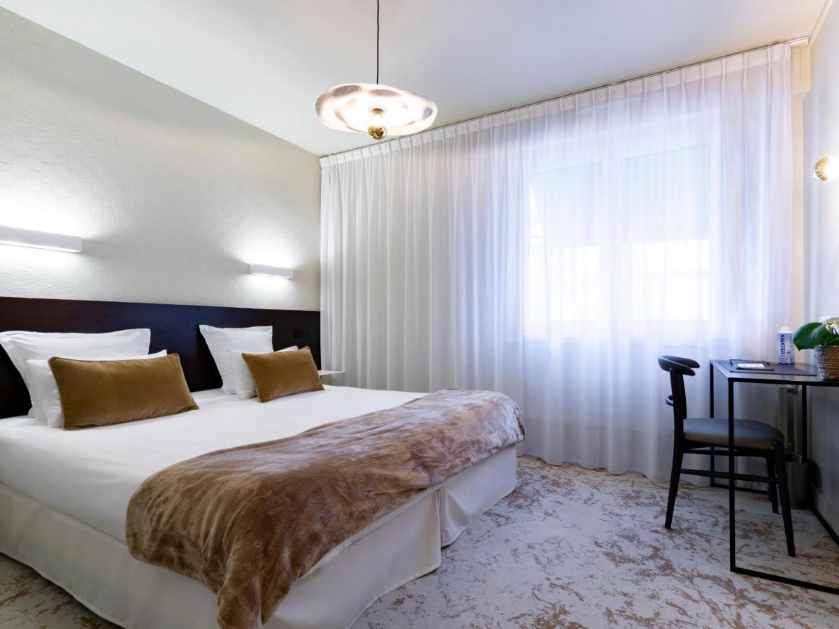 Moka Hotel Lorient Esterno foto