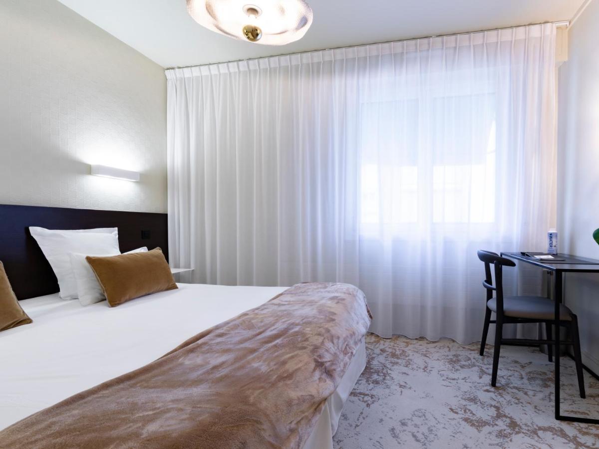 Moka Hotel Lorient Esterno foto
