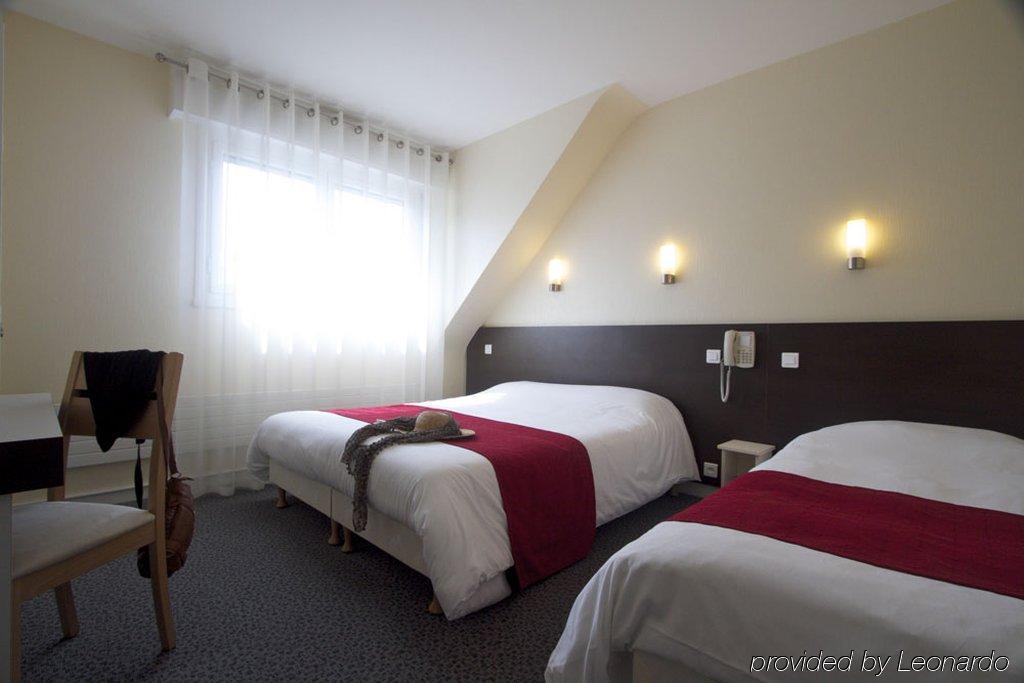 Moka Hotel Lorient Esterno foto