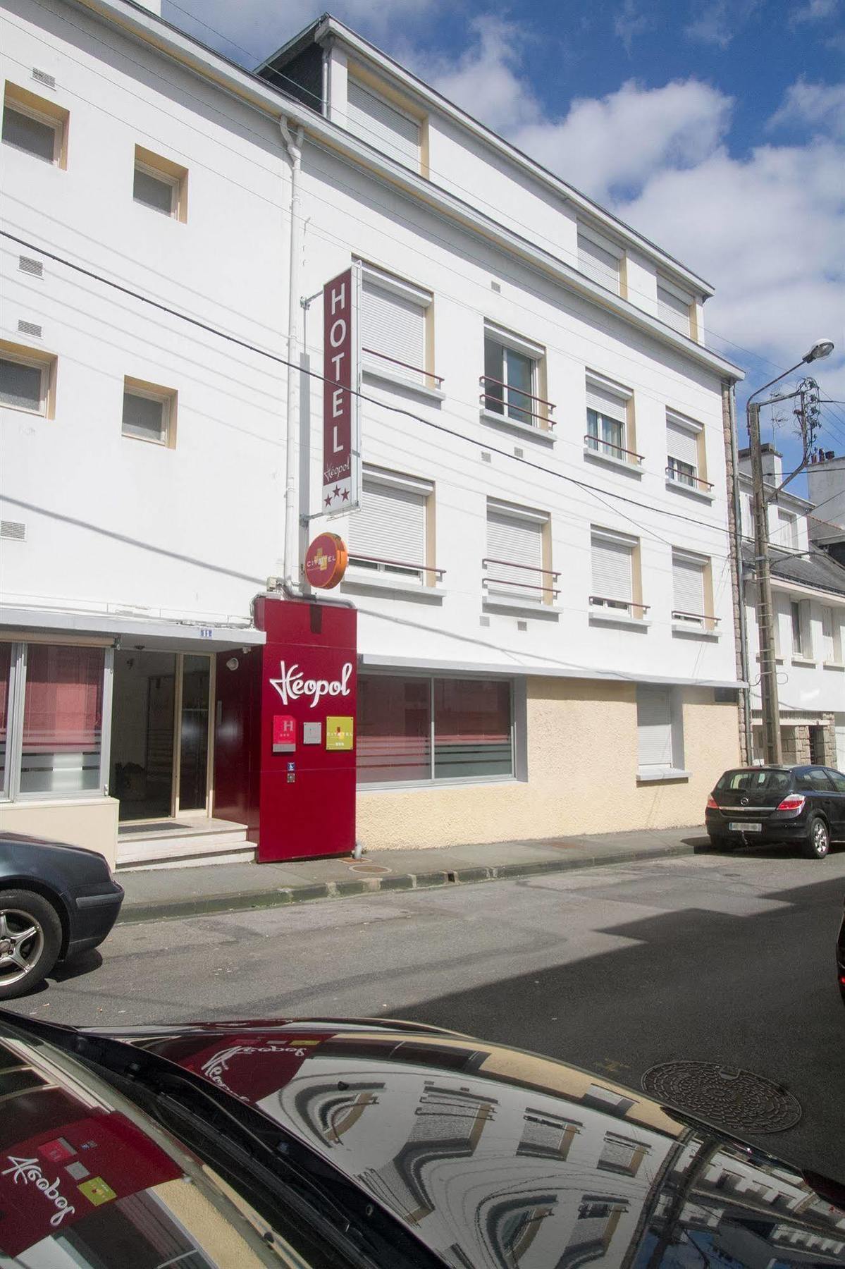 Moka Hotel Lorient Esterno foto