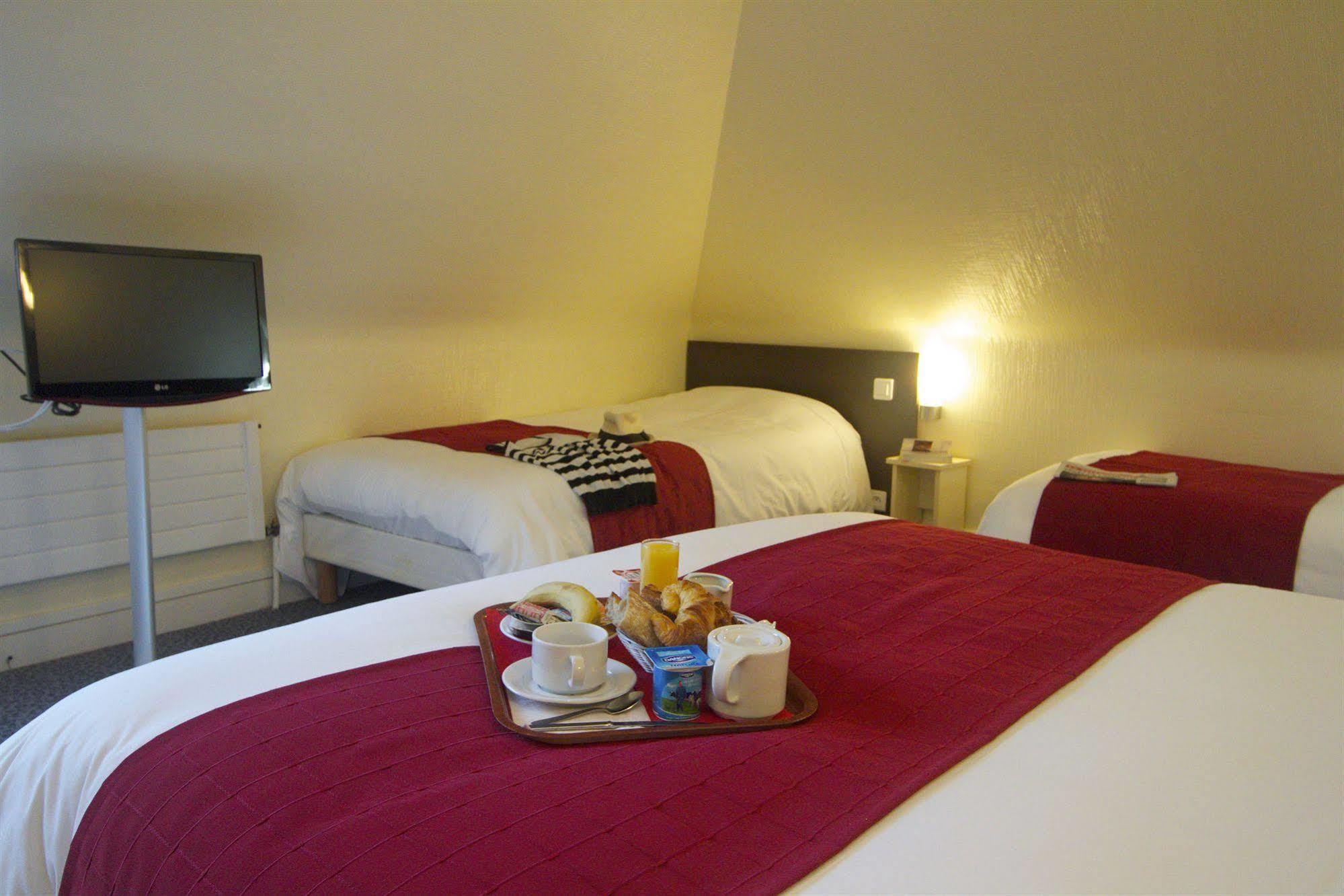 Moka Hotel Lorient Esterno foto